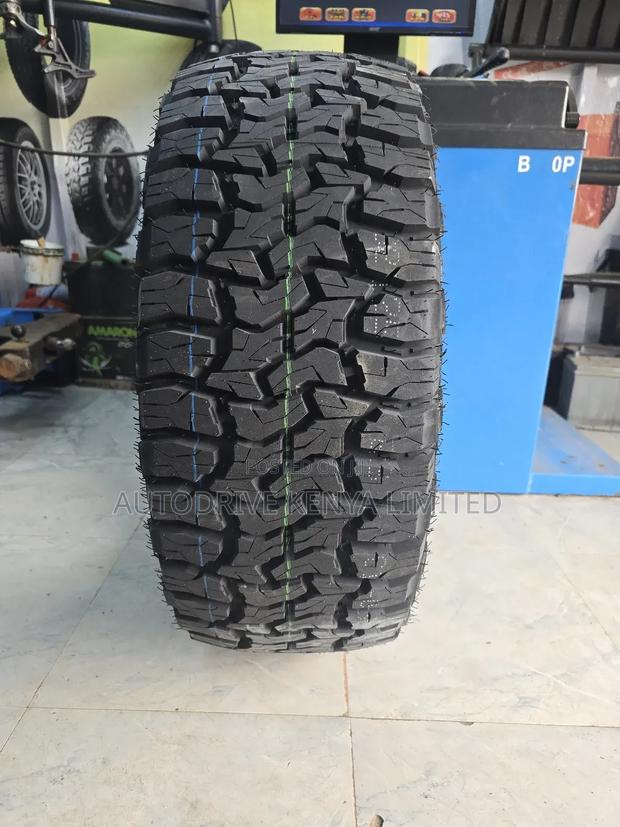 265/60r18 Ultraforce Tire - thumbnail 2