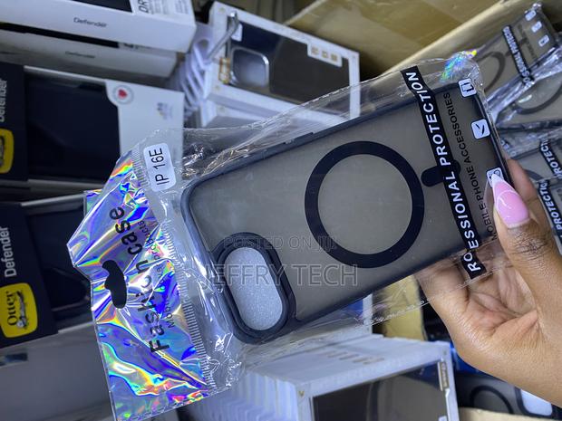 Pfine Magnetic for iPhone 16e Translucent Matte Case - thumbnail 2