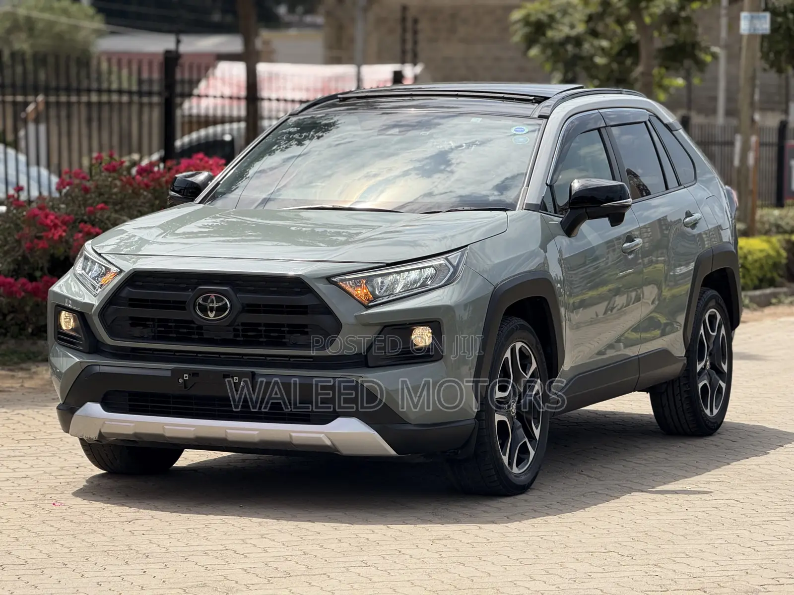 Toyota RAV4 2020 Green
