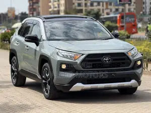 Toyota RAV4 2020 Green