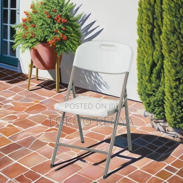 Office Chair : Outdoor Relaxation Chair – Foldable White