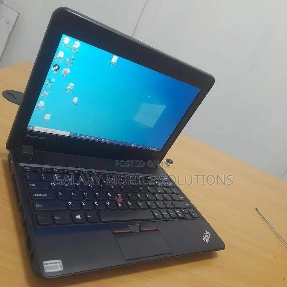 Laptop Lenovo ThinkPad X131e 4GB Intel Celeron HDD 500GB
