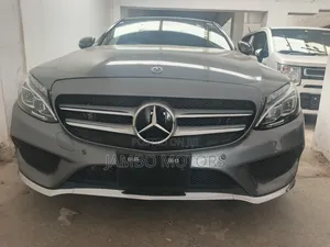 Mercedes-Benz C200 2018 Gray