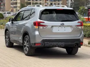 Subaru Forester 2019 Silver