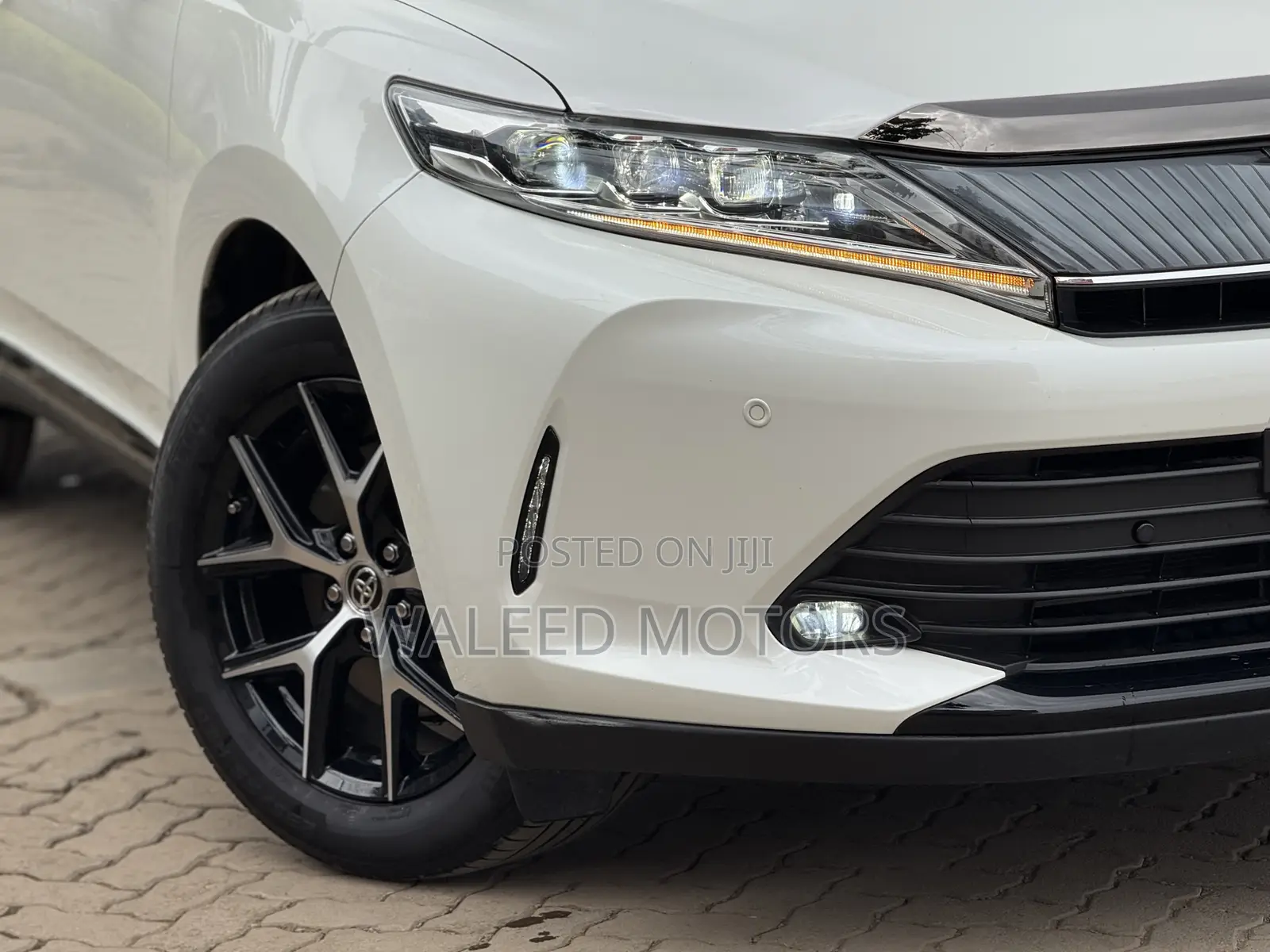 Toyota Harrier 2.0 2020 Pearl