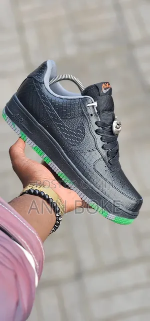 *New,New*
Af1 Custom 
Sizes 40/41/42/43/44/45
Best Quality