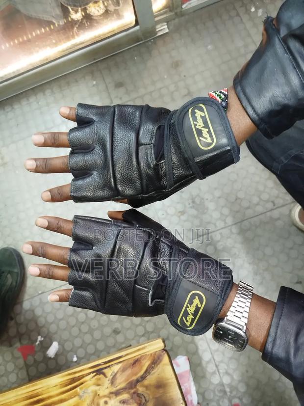 Leather Gym Gloves - thumbnail 2