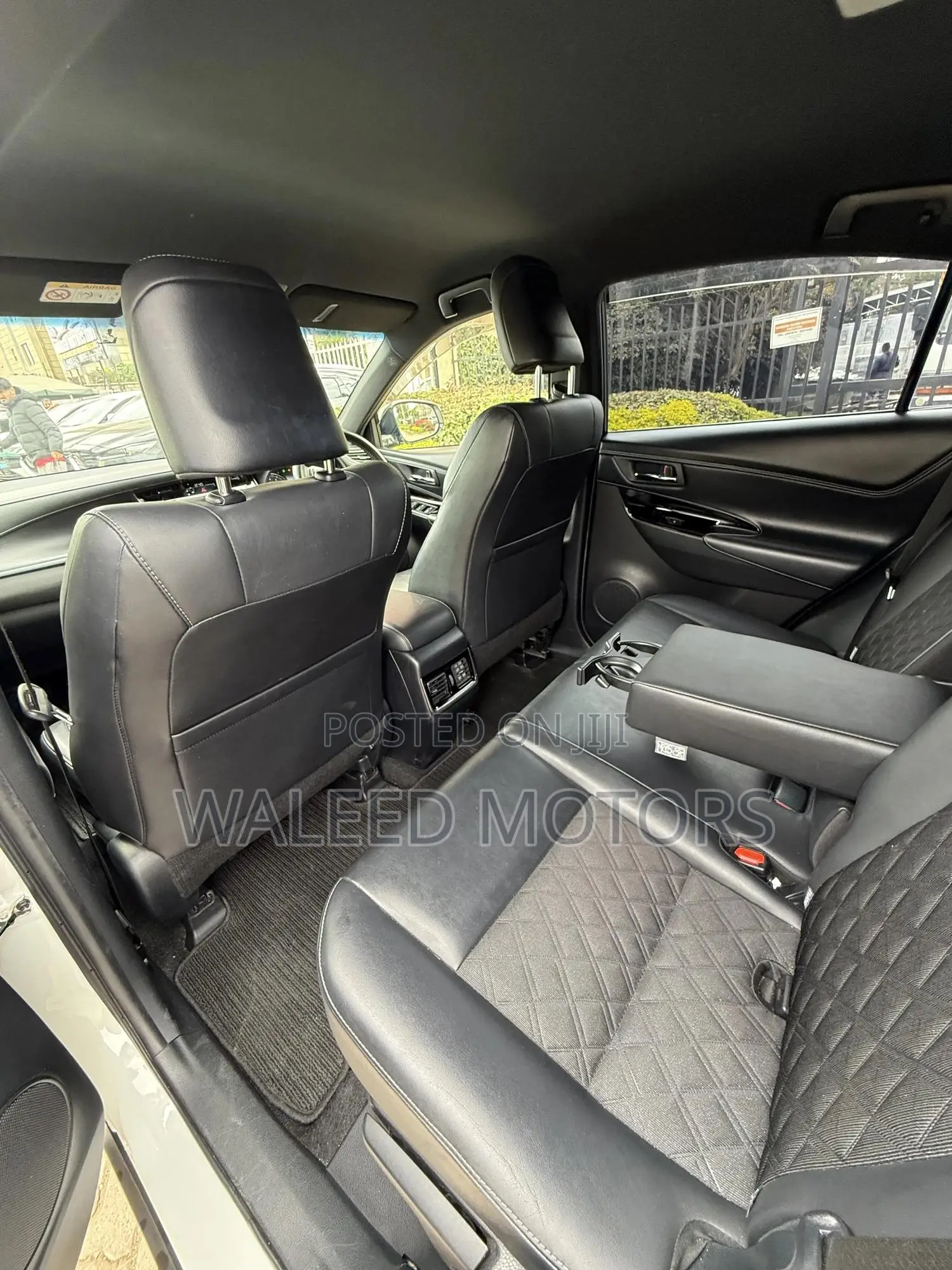 Toyota Harrier 2.0 2020 Pearl