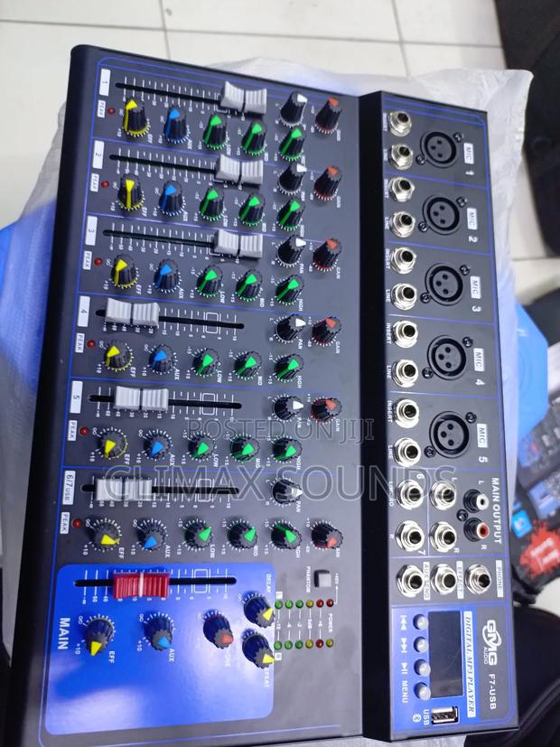 Plain Mixer 7 Channels - main view