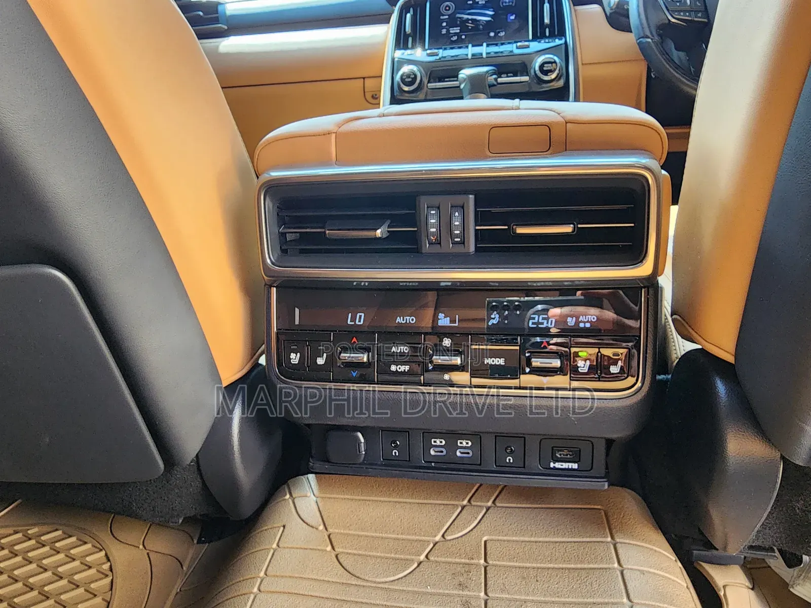 Lexus LX 2022 Silver