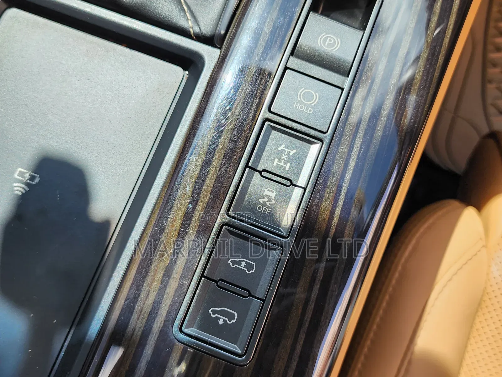 Lexus LX 2022 Silver