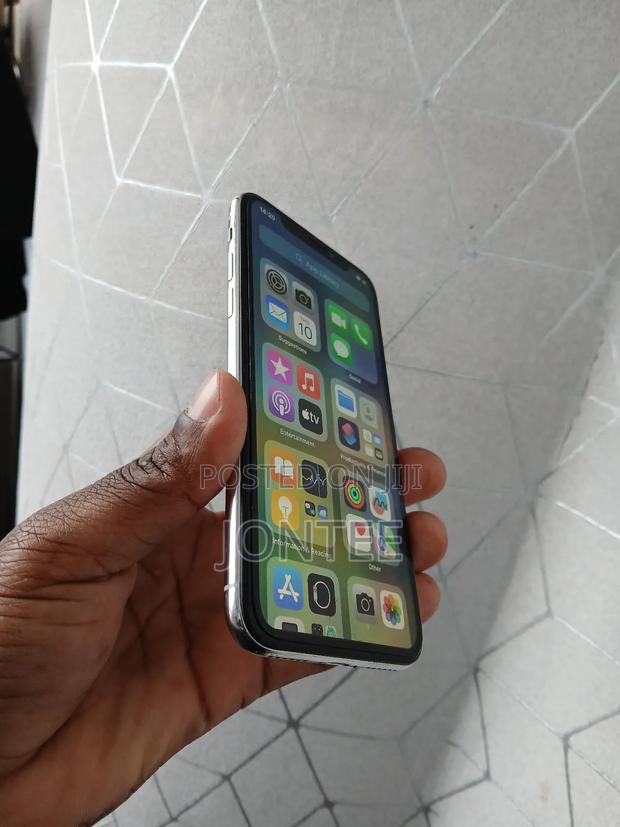 Apple iPhone X 64 GB White - thumbnail 3