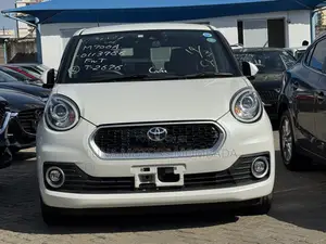 Toyota Passo 2019 White