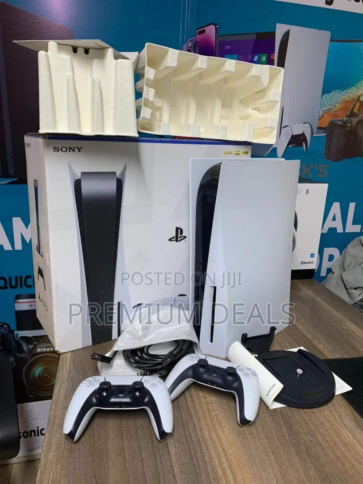 Unboxed Ps5 With Two Controllers