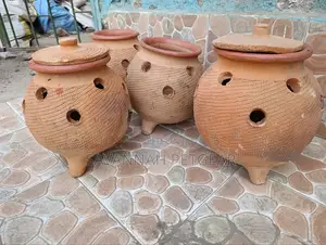 Charcoal Brooder Clay Pot for Brooding Chicks