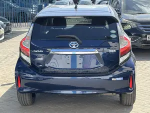Toyota Aqua 2019 Blue