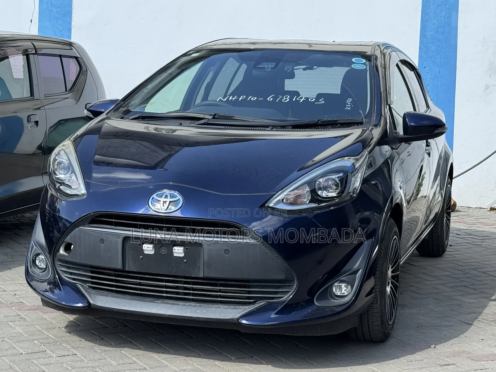 Toyota Aqua 2019 Blue