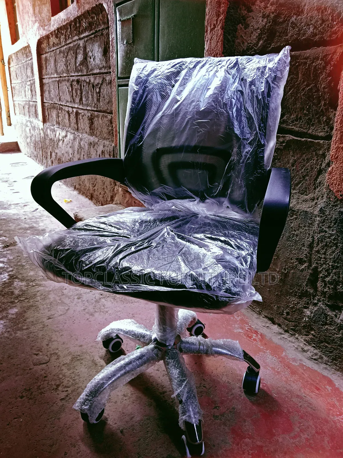 Office Chair Brand New Mesh Chair 4500