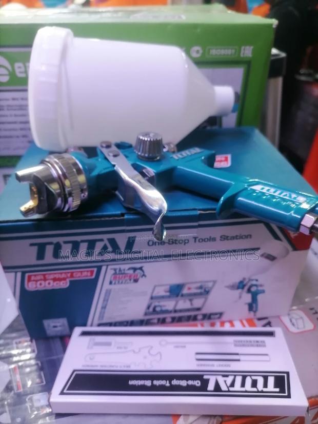 High Standard 600cc Total Spray Gun