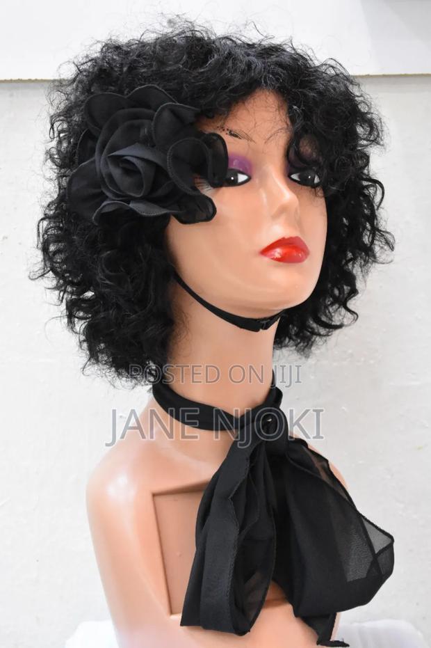 Black Scarf - main view