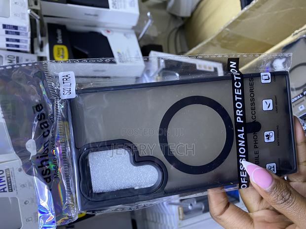 Makavo Translucent Matte for Samsung Galaxy S22 Ultra Case - main view