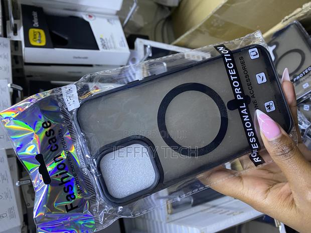 Mgnaooi iPhone 12 Pro Max Ranslucent Matte Magsafe Case - main view