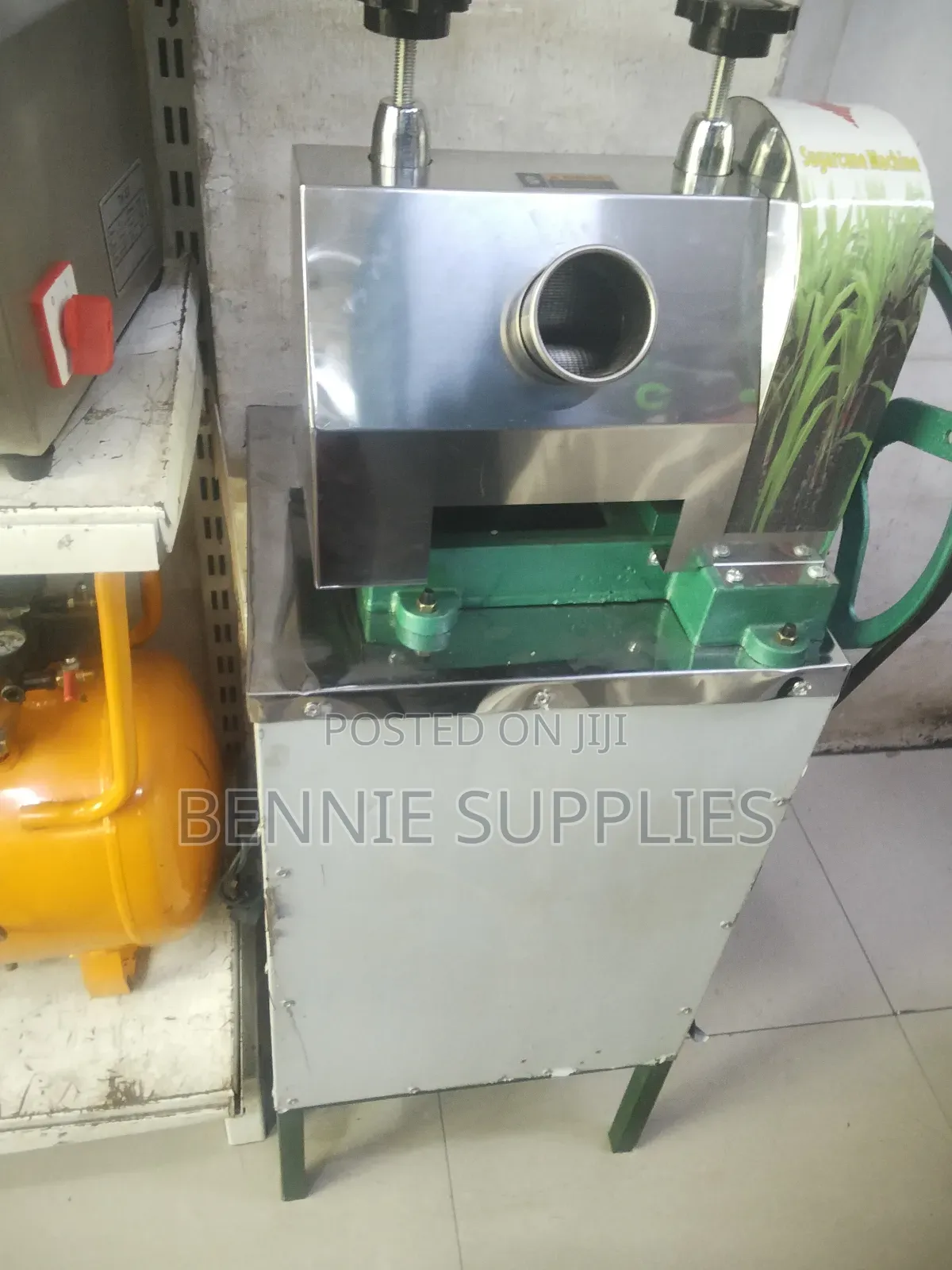 Electric Manual Sugarcane Machine / Juice Extractor Machine