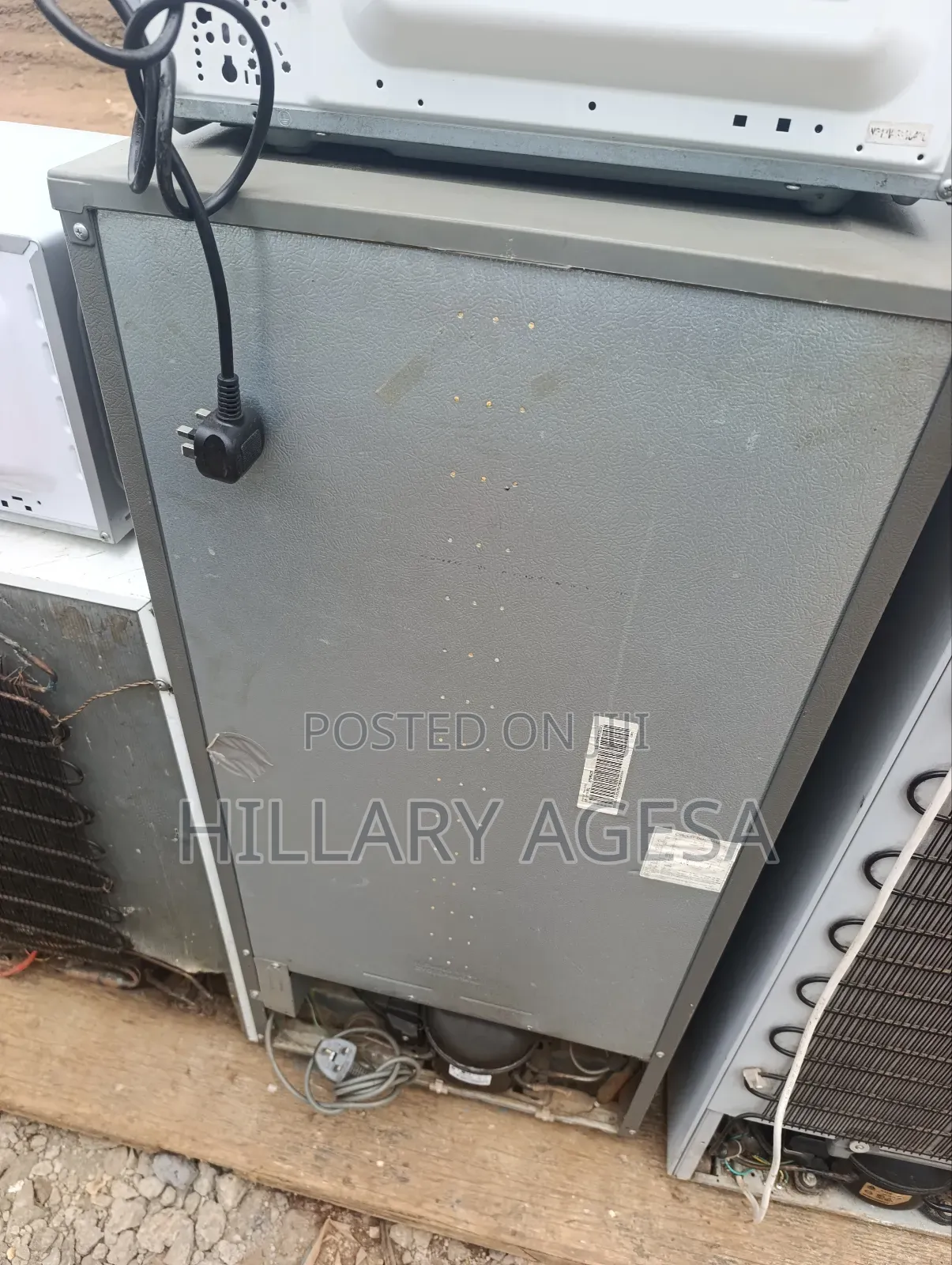 Fridges/Microwaves
