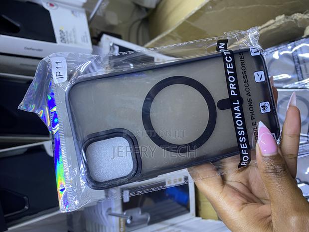 Pfine Magnetic for iPhone 11 Phone Translucent Matte Case - thumbnail 3