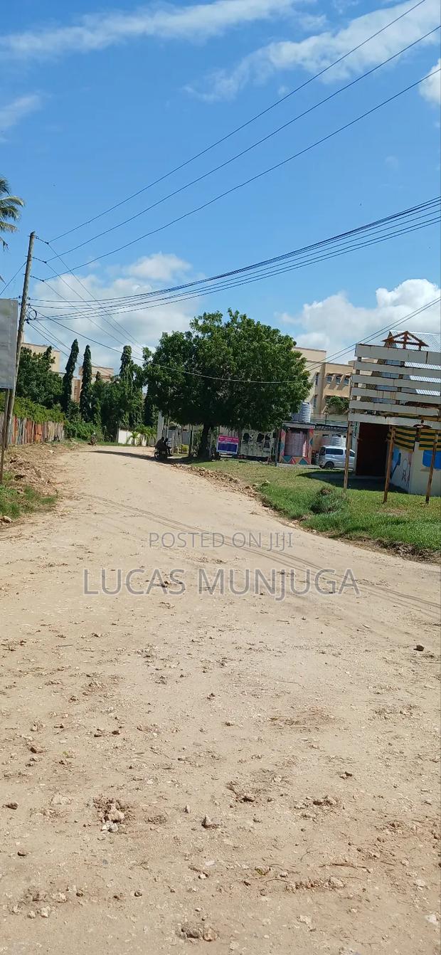 1/4 Acre Plots for Sale