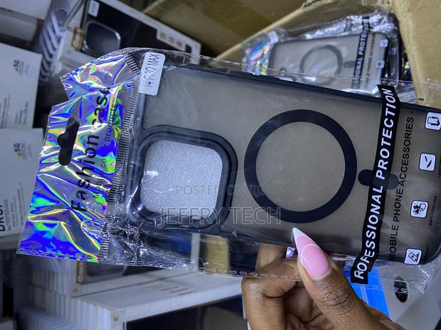 Casekoo iPhone 14 Pro Max Translucent Matte Magsafe Case - thumbnail 3