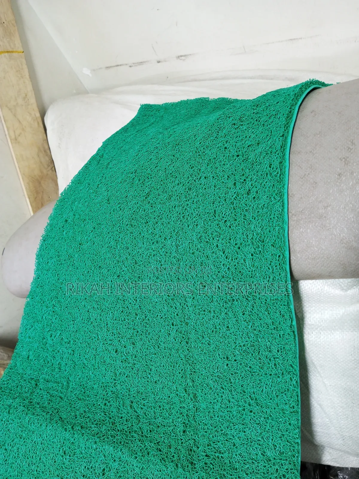 Quality Spaghetti Carpet