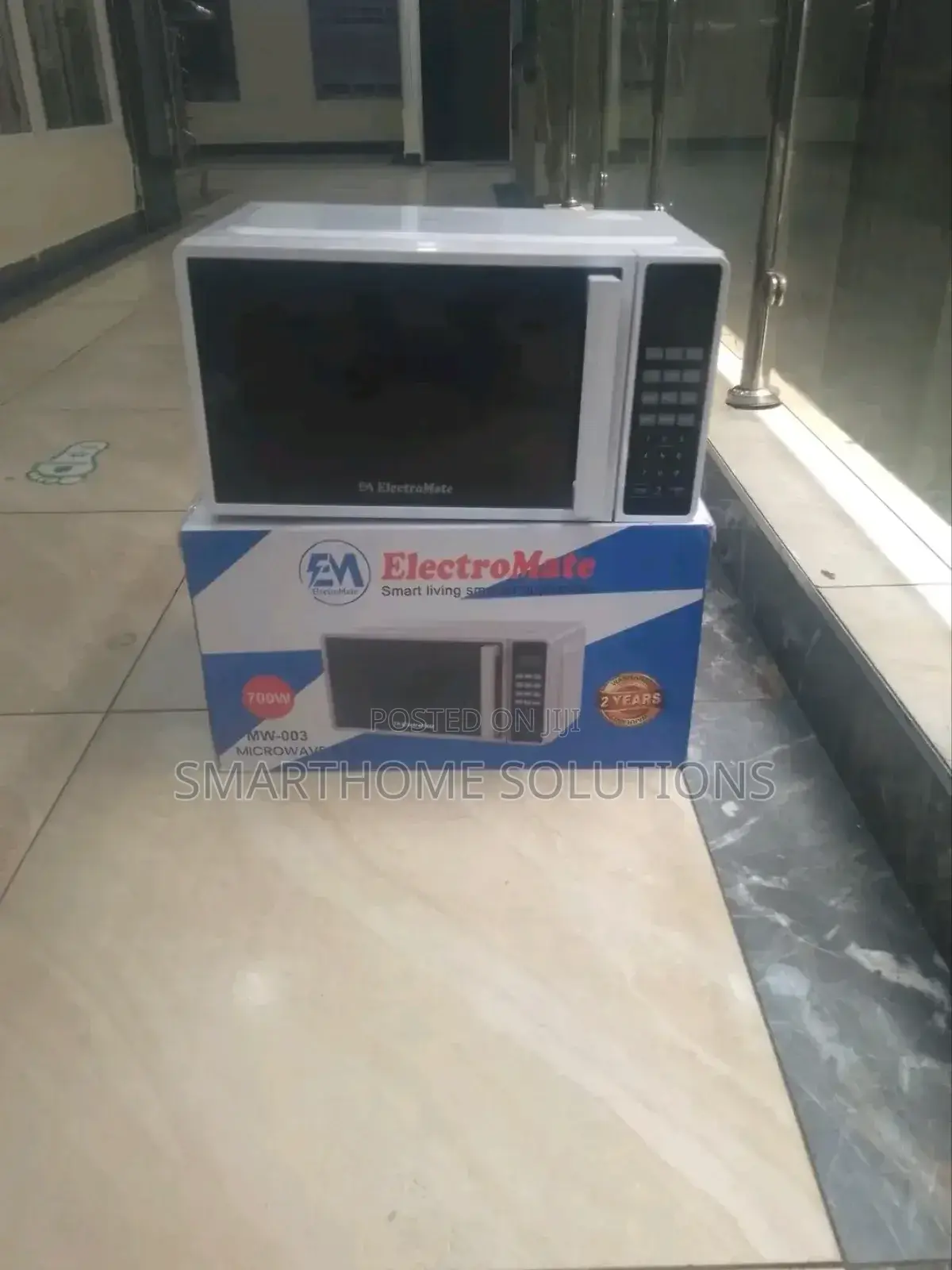Efficient Electromate Microwave Oven With Handle 20 Litres
