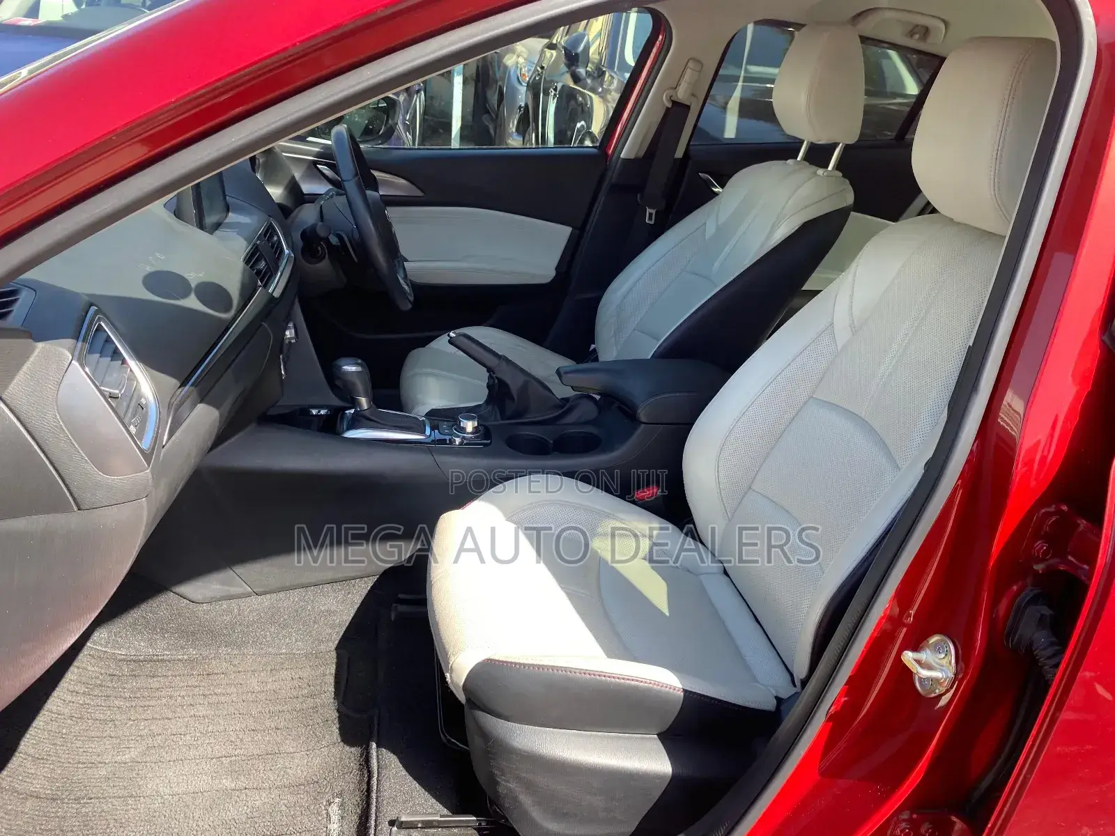 Mazda Axela 2018 Red