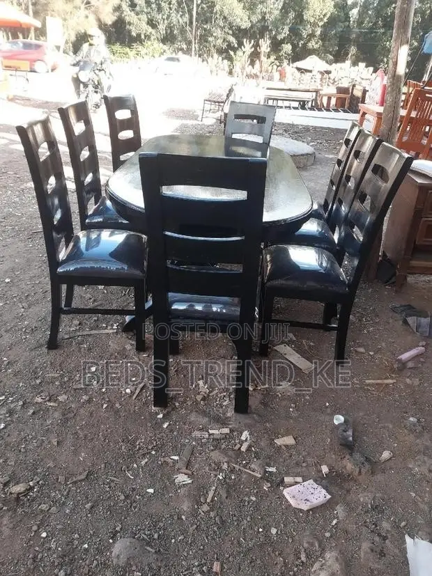 Sturdy 8 Seater Dining Set