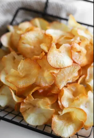 Crunchy, Crispy Freshly Fried Cassava Crips