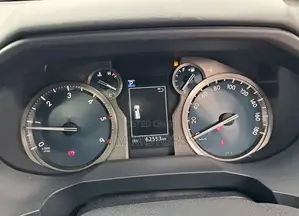 Toyota Land Cruiser Prado 2019 Pearl