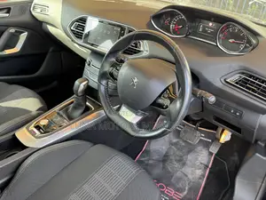 Peugeot 3008 2019 Blue