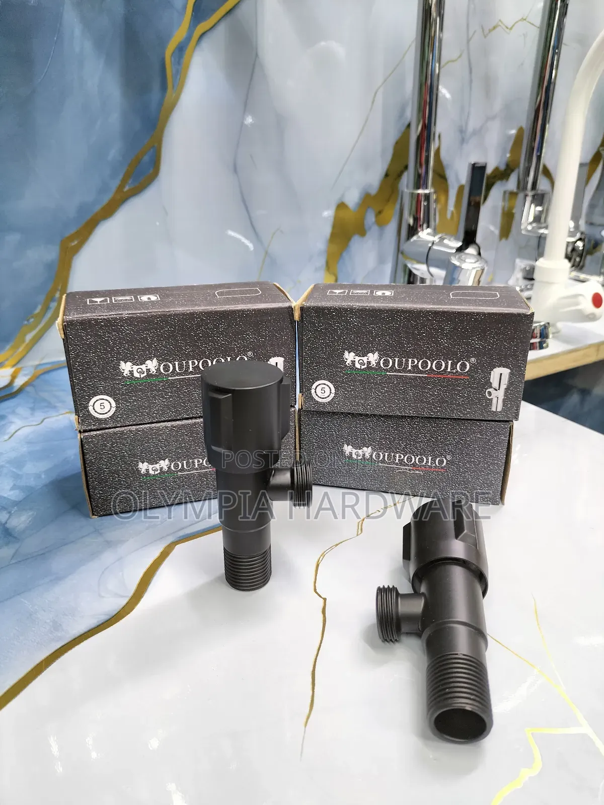 Black Angle Valve (Single Closerv