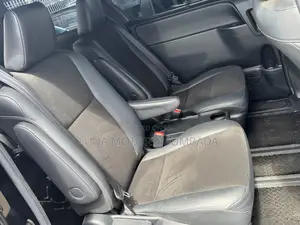 Toyota Noah 2019 Blue