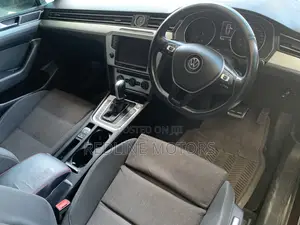 Volkswagen Passat 2.0T S 2018 Brown