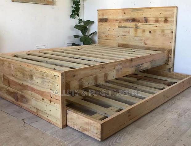Pallet Pine Pullout - main view