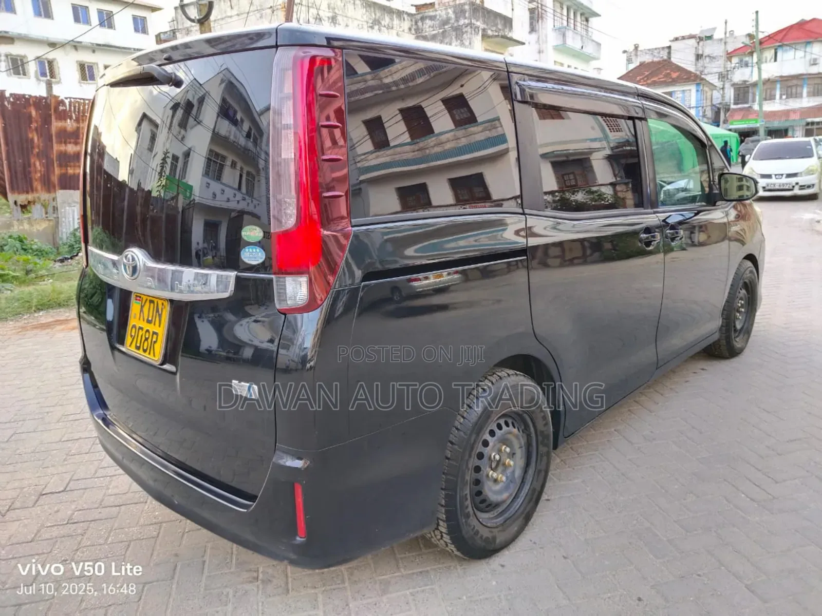Toyota Noah 2017 Black