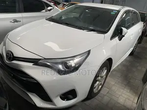 Toyota Avensis 2017 White