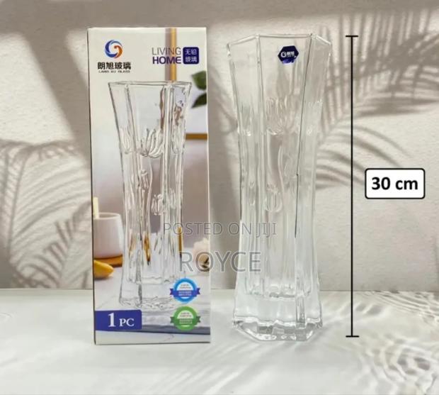 Heavy Duty Glass Flower Vase-30cm - thumbnail 3