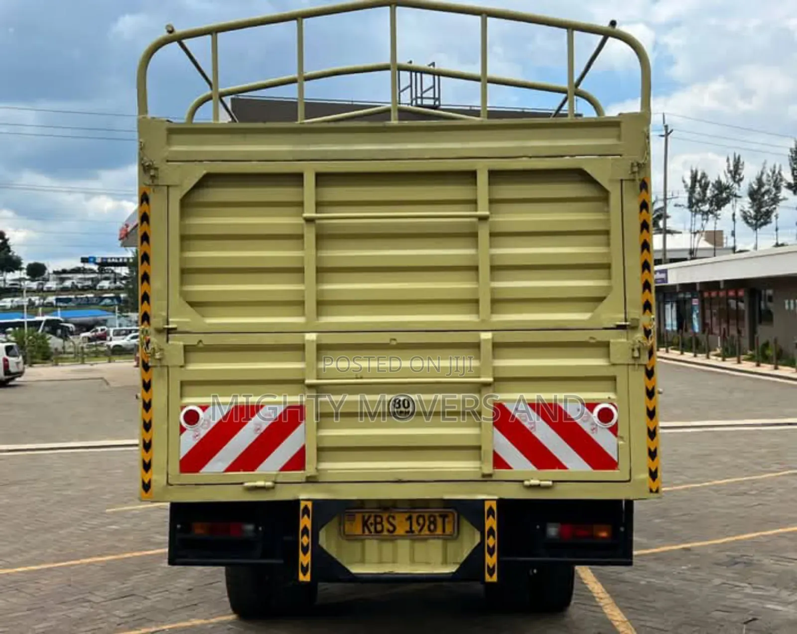 Lorry for Transport. County to County Services Accessible