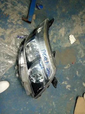 Noah Zr80 Headlight Darkshade 2015/2018