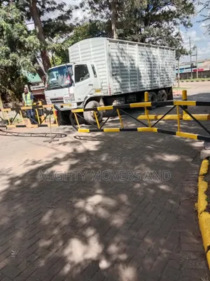 Mguu Kumi for Hauling Goods Accessible