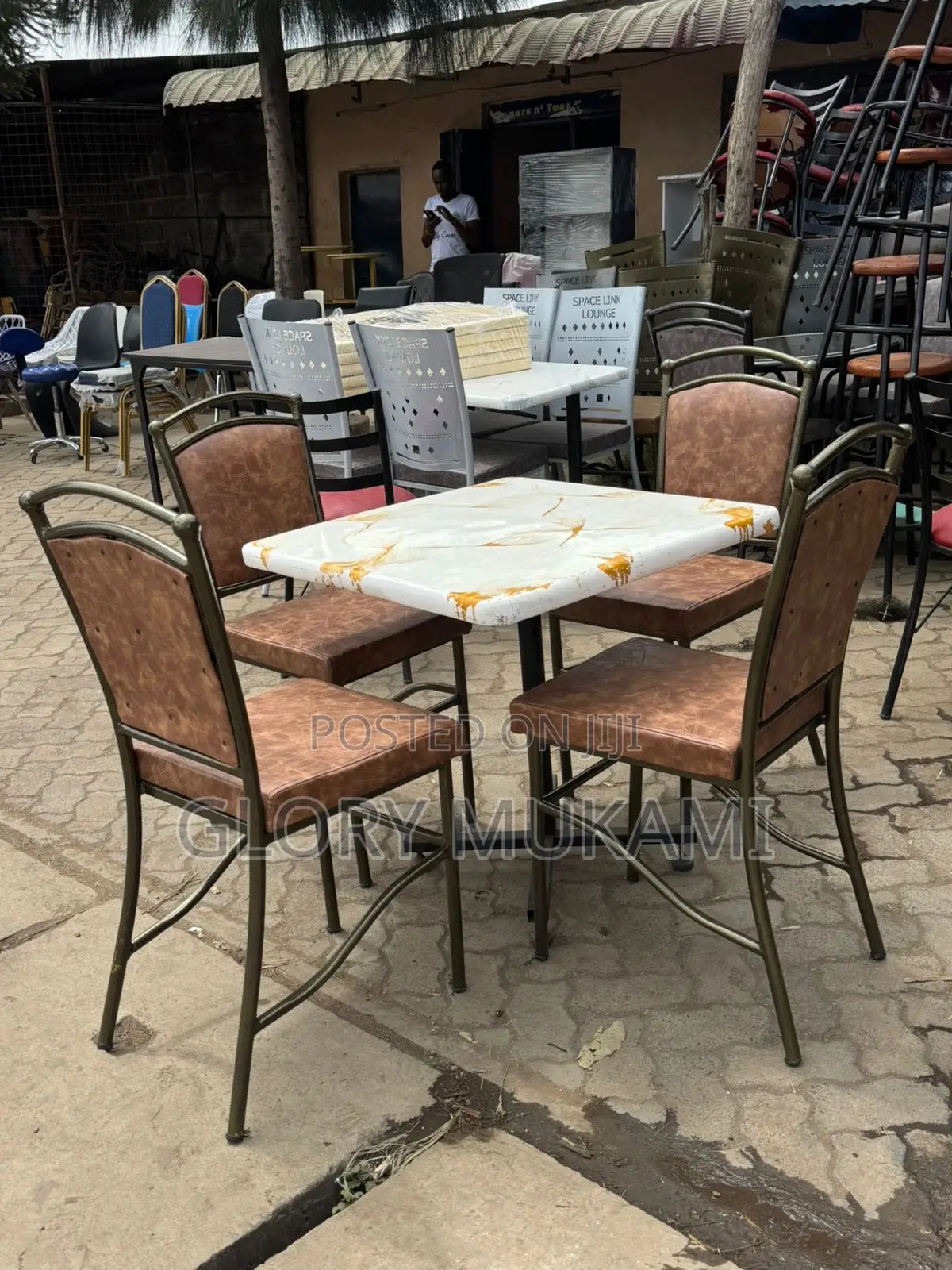 Restaurant And Bar Coated Chairs Square Table