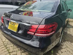 Mercedes-Benz E200 2015 Black
